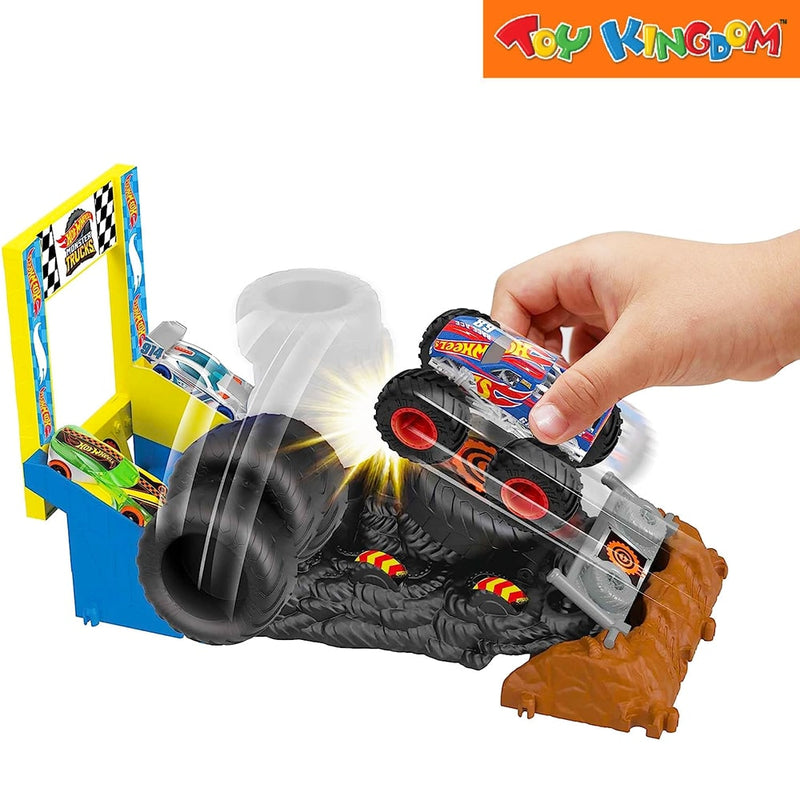 Hot Wheels Monster Trucks Arena World: Entry Challenge - Smash Race Playset