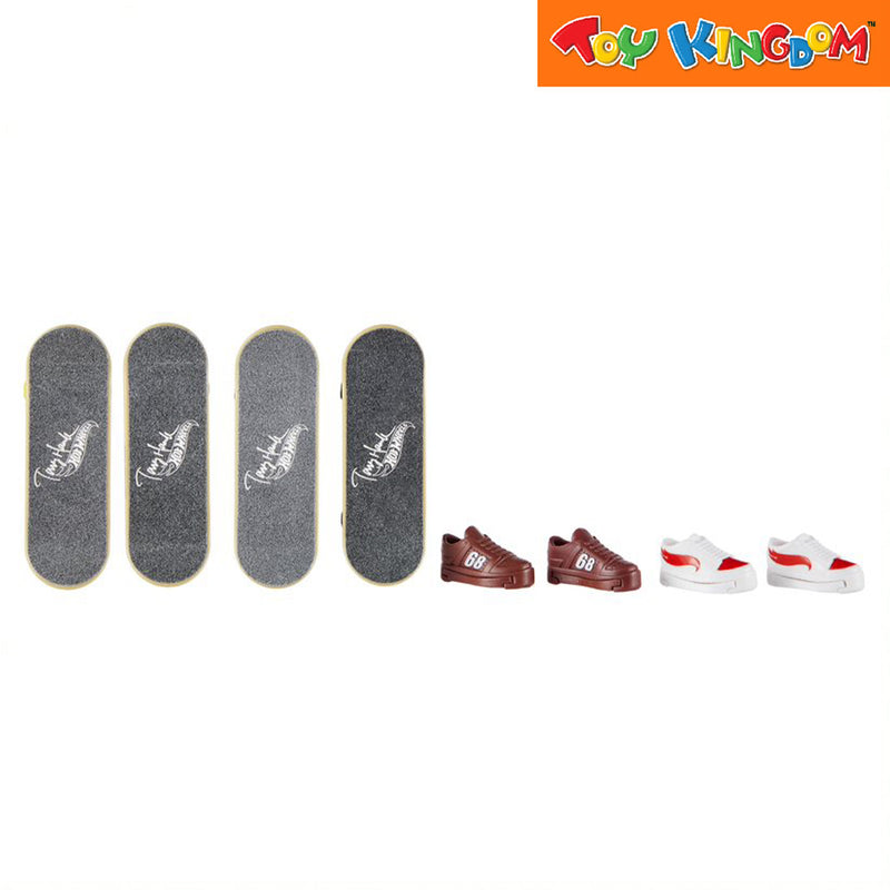 Hot Wheels Skate Tony Hawk Multipack Fingerboard and Skate Shoes